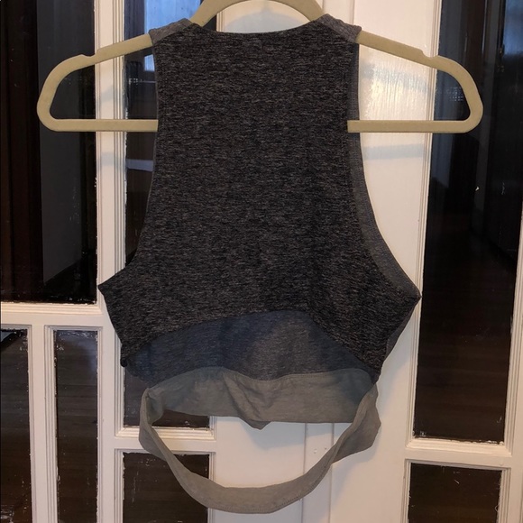 TNA multi toned grey workout shirt - Picture 2 of 2